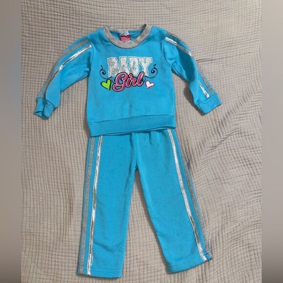 👕24m baby girl 3 piece outfit - Picture 3 of 6